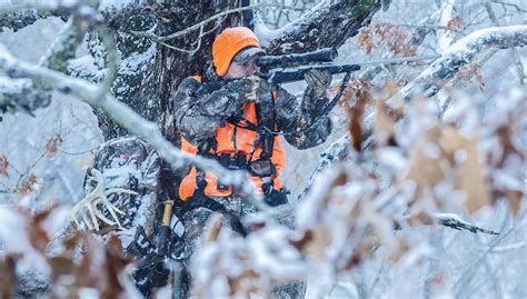 15 Whitetail Deer Hunting Tactics and Tips | Hook & Barrel Magazine