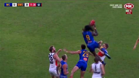 Nic Naitanui has two hands on the mark of the year award - YouTube