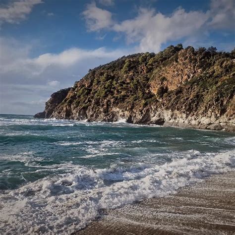 Sand Beaches in Pozzuoli - BeachAtlas