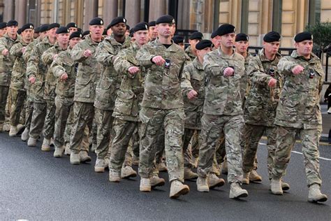 1st Royal Tank Regiment takes part in homecoming parade in Glasgow - GOV.UK