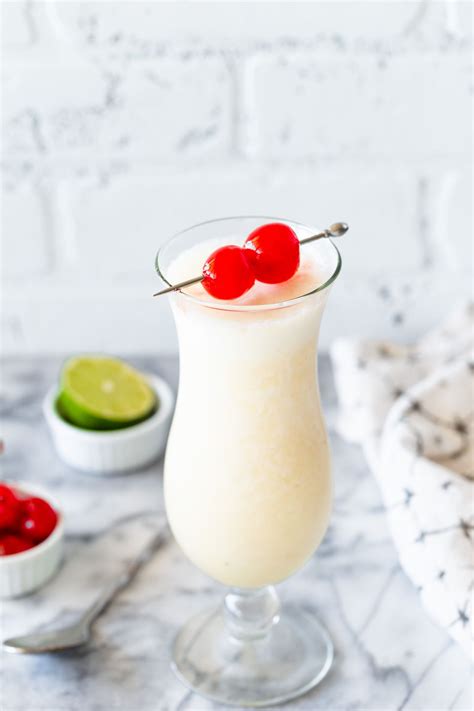 Frozen Banana Daiquiri Cocktail Recipe