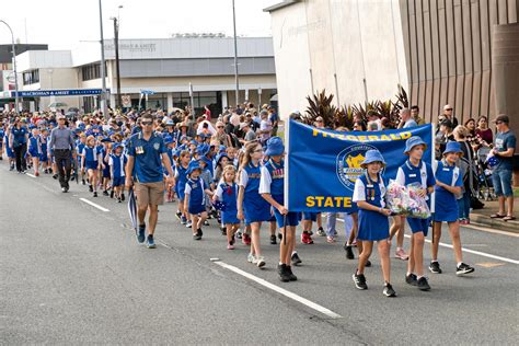 Anzac Day morning parade and service | The Courier Mail