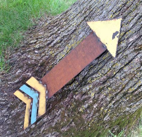 Arrow, Metal Arrow, Rusty Arrow, Painted Arrow, Arrows | Arrow painting ...