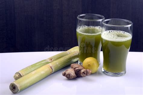 Sugar Cane Juice with Lemon and Ginger and Sugar Cane Stock Image - Image of natural, juicy ...