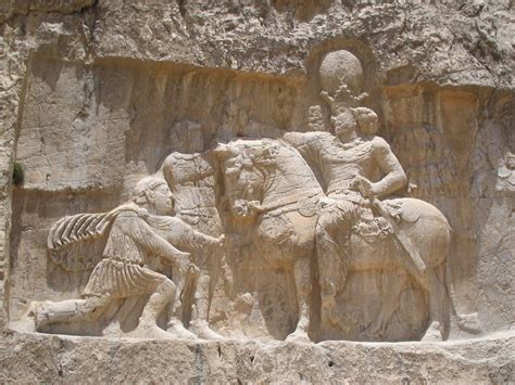 File:Bas relief nagsh-e-rostam al.jpg - Wikimedia Commons