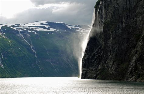 Images Gratuites : fjord, Nord-ouest de la Norvège, cascades, mer, Montagne, Landscpe, Sprey ...