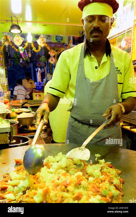 Pav Bhaji is one of Mumbai's most popular street food Stock Photo - Alamy