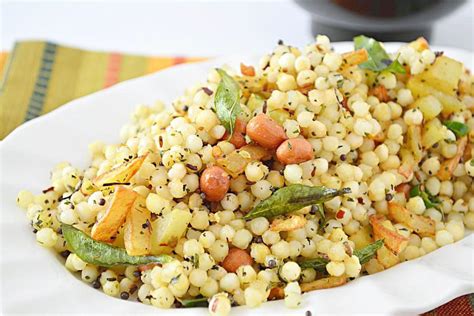 Sabudana khichdi, how to make non-sticky Sabudana khichdi, vrat khichdi