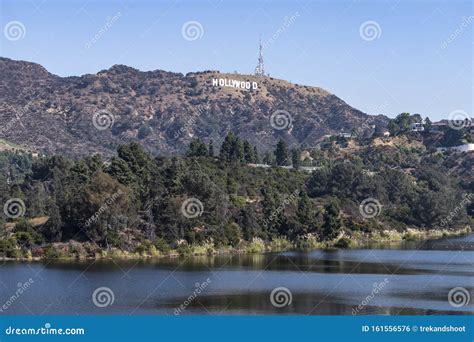 Hollywood Sign and Lake editorial photo. Image of mountains - 161556576