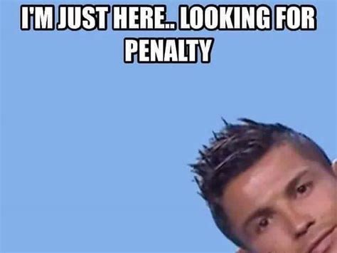 Page 4 - Top 5 memes featuring Cristiano Ronaldo