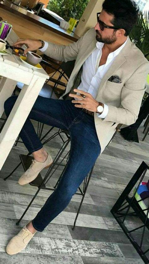 men style casual #Menfashioncasual (With images) | Beige shoes outfit, Beige blazer outfit ...