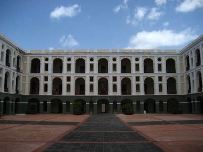 WALK THE EARTH: PUERTO RICO ARCHITECTURE