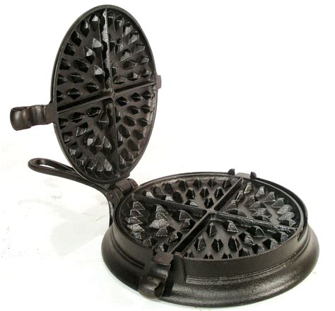 Antique S.S. Diamond Pattern 1883 Cast Iron Flip Over Waffle Pancake Griddle 7450 | Diamond ...