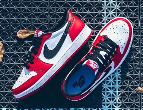 Air Jordan 1 Low "Chicago" | Complex