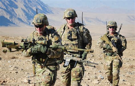 An Australian Army sniper team on patrol in Uruzgan Province ...