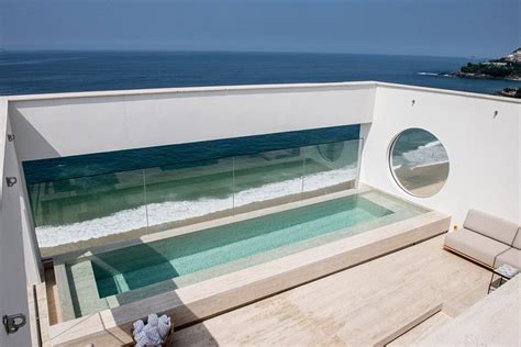 Janeiro Hotel Pool: Pictures & Reviews - Tripadvisor