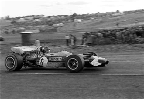 Graham Hill(GBR) Lotus 49C, 5th place, showing signs of foam used to put out the first lap fire ...