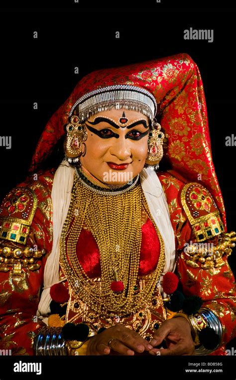 Female drama artist - kathakali, India kerala Stock Photo - Alamy