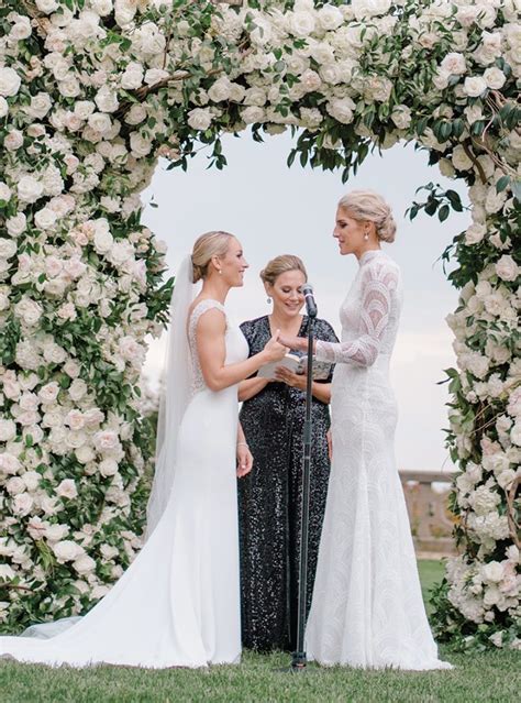 Inside Elena Delle Donne and Amanda Clifton’s Elegant Wedding – Weddings Today