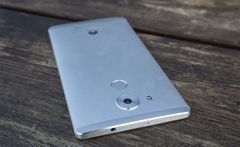 The Huawei Mate 8 Review