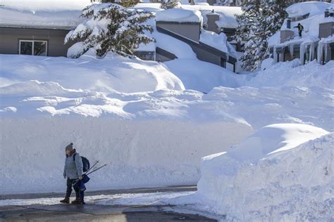 Photos of a 'Mammoth' snowfall: California town gets hit with 10 feet — yes, feet — of snow