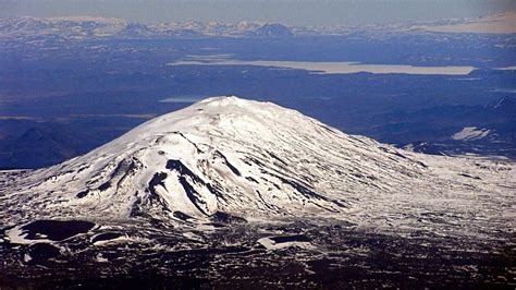 Hekla | Series 'Most active volcanoes' | OrangeSmile.com