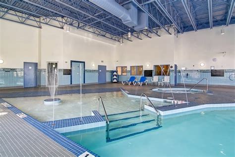 Canalta Selkirk Pool: Pictures & Reviews - Tripadvisor