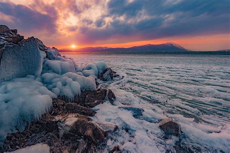 The World's Largest Freshwater Lakes - WorldAtlas.com