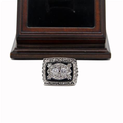 NFL 1980 Super Bowl XV Oakland Raiders Championship Replica Ring