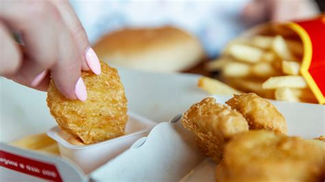 Florida Family Wins $800k Settlement over Hot Chicken Nuggets: A Detailed Look