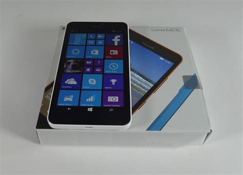 Microsoft Lumia 640 XL LTE Unboxing: Midrange Lumia Denim Phablet Has Arrived, Complete With ...