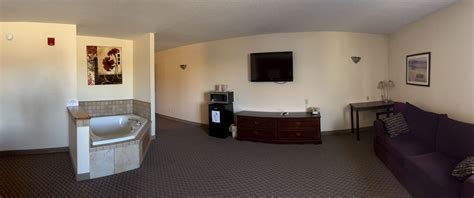 North Shore Inn & Suites | North Shore Inn & Suites