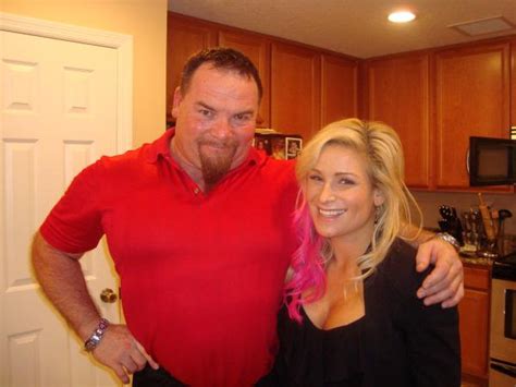 Jim and Natalya Neidhart (With images) | Pro wrestling, Professional ...