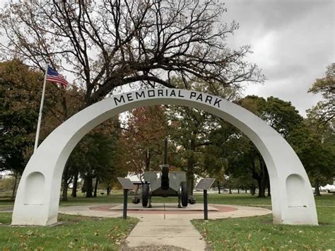 Rochelle Memorial Park Arch | Landmarks Illinois