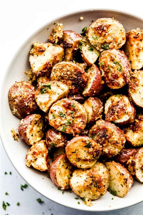 Parmesan Garlic Roasted Potatoes - SMART KIDS