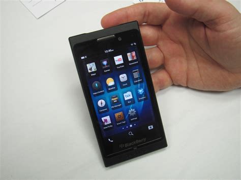 blackberry z10 images leaked