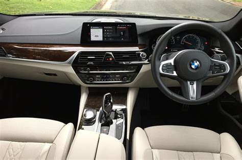 BMW 540i 2017 review | CarsGuide