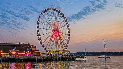 The Great Seattle Wheel Photograph by Bill Neff - Pixels