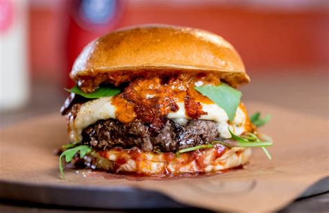 The Pizza Burger Has Come To London And We Need It In Our Bellies Now ...