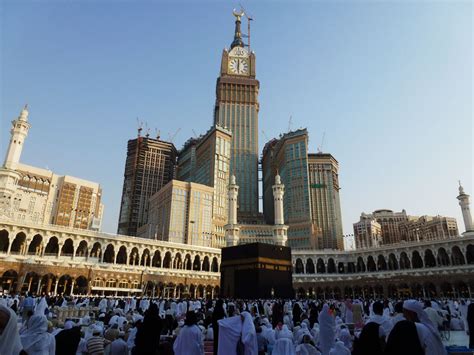 Abraj Al Bait Towers Mecca - Images & Detail