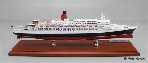 SD Model Makers > Ocean Liner & Cruise Ship Models > RMS Queen Elizabeth 2 Models