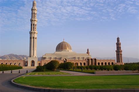 Islamic Holly Places: Sultan Qaboos Grand Mosque