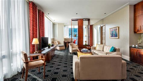 Best Hotel Suite Montreal - Sofitel Montreal Golden Mile