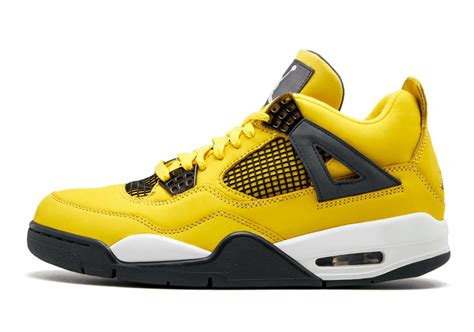 Air Jordan 4 Lightning Retro 2021 CT8527-700 | SneakerNews.com