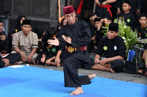 Pemkot Jakbar Gelar Pentas Silat Tahunan | Republika Online