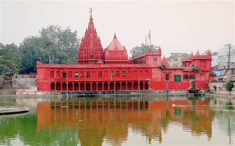 Shri Durga Kund Temple Varanasi: History, Significance, and More