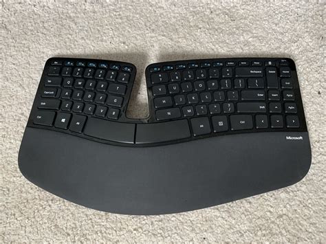 Microsoft Sculpt Ergonomic Keyboard - Barely Used, Computers & Tech, Parts & Accessories ...