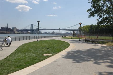 John V. Lindsay East River Park : NYC Parks