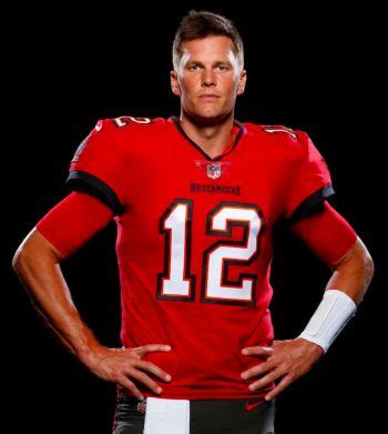 First Look: Tom Brady in a Tampa Bay Bucs Uniform, For Real ...