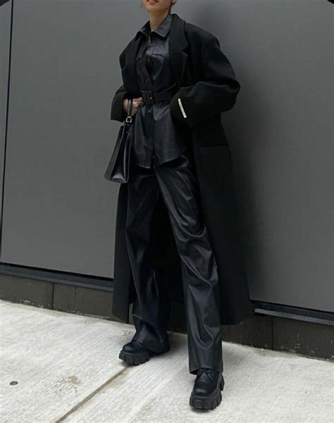 Full black outfit | Fashion outfits, Fashion inspo outfits, Fashion inspo